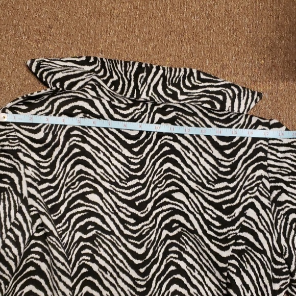 Jacket - Picture 3 of 6